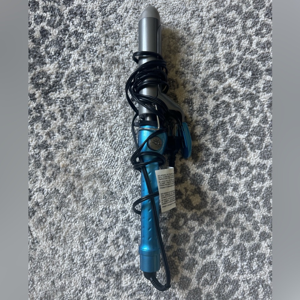 BaByliss Blue Curling Iron